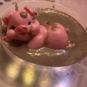 Piggy soap
